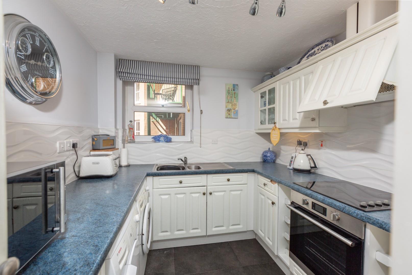 Caswell Bay Court, Caswell Road, Caswell, Swansea, SA3 4RY
